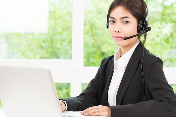 Dịch vụ hỗ trợ khách hàng 24/7